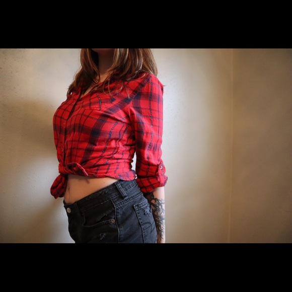 Red flannel - Picture 2 of 5